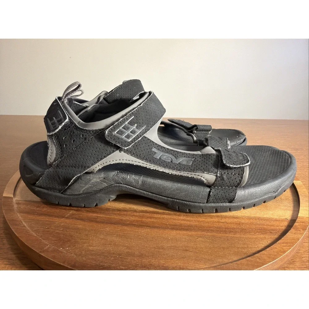 Teva Minam Hiking Sandals Mens Size 10 Black Outdoor Trail Walking Sandals